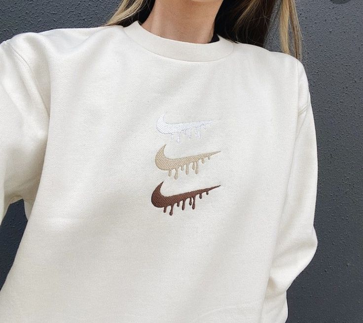 SUDADERA BORDADA N4