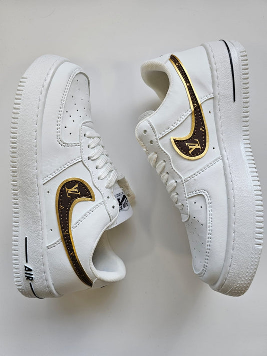 NIKE DUNK