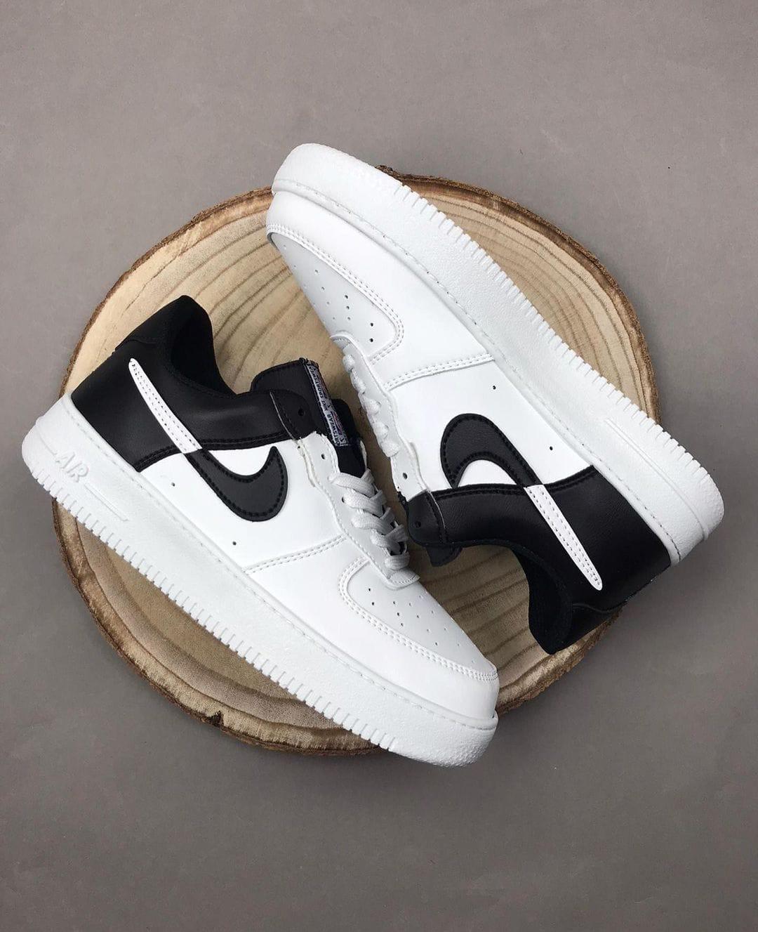 NIKE DUNK