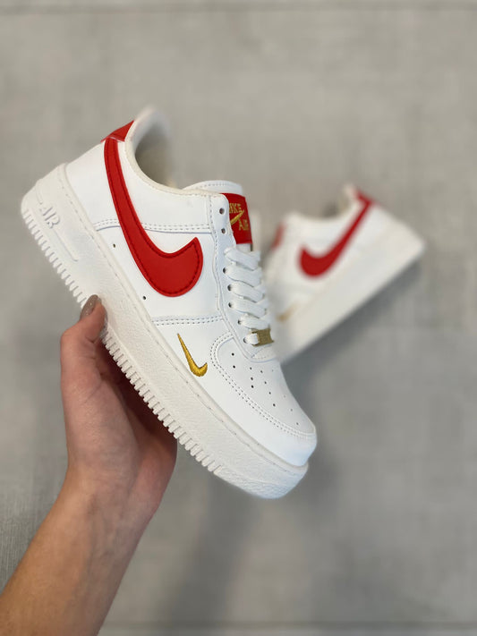 NIKE DUNK