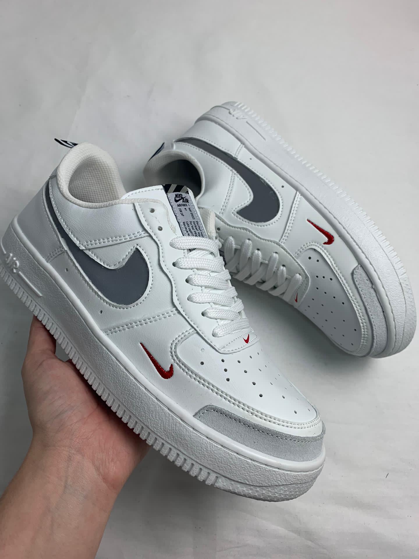 NIKE DUNK