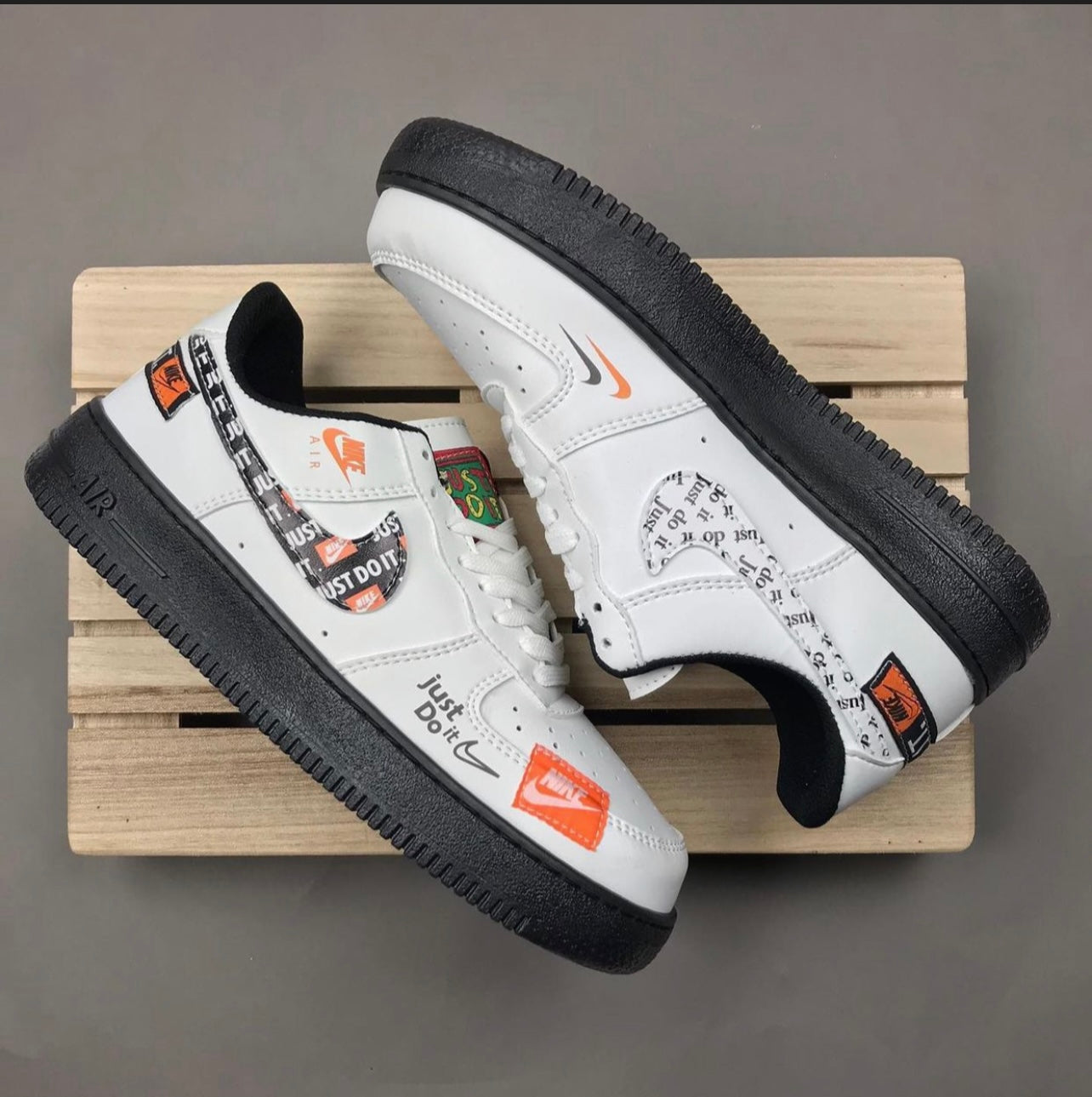 NIKE DUNK