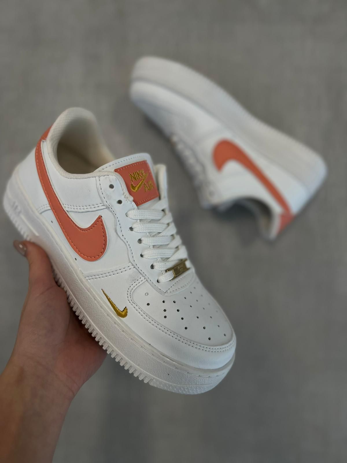 NIKE DUNK