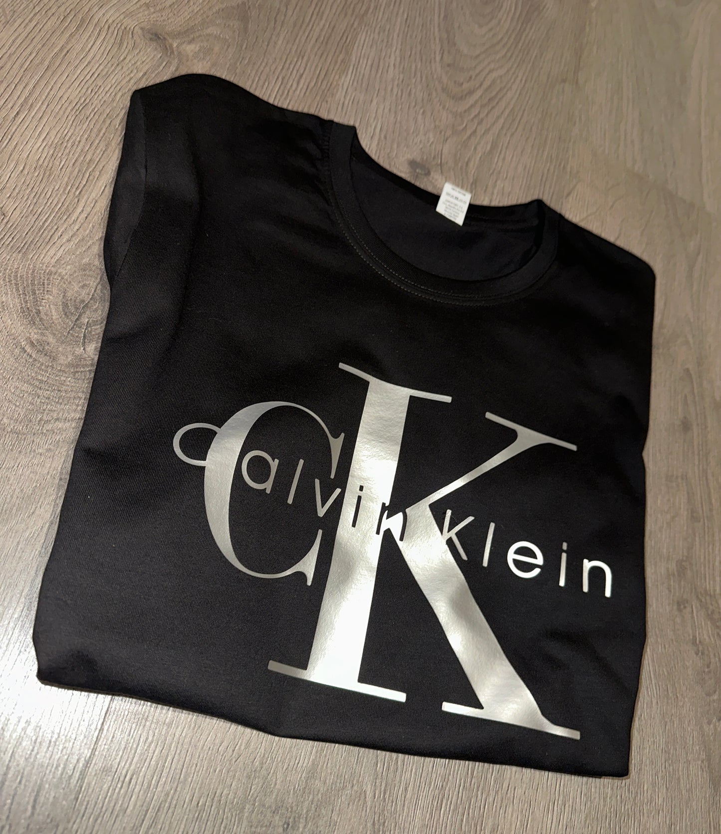 CAMISETA  CALVIN KLEIN PLATA