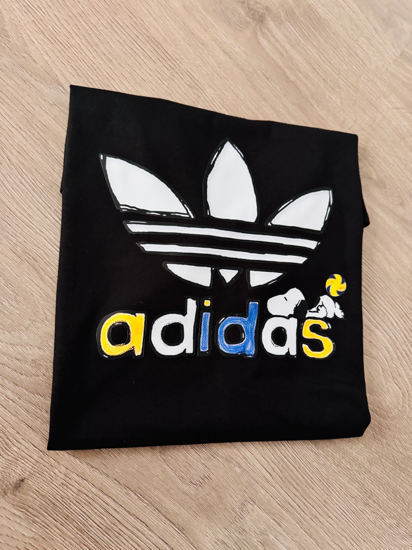 CAMISETA ADIDAS snoopy