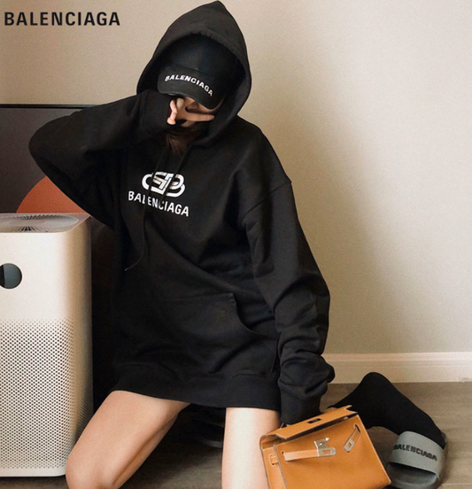 SUDADERA CON CAPUCHA BALENCIAGA 2