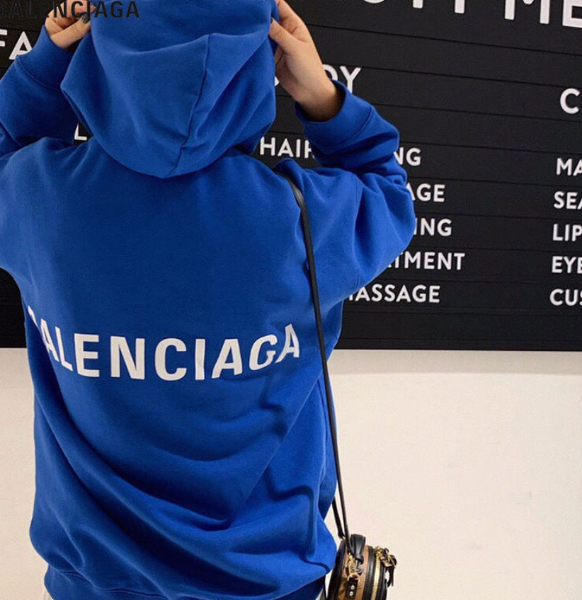 SUDADERA CON CAPUCHA BALENCIAGA 4