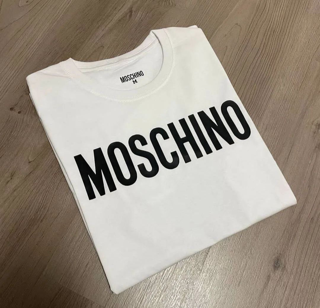 CAMISETA MOSCHINO LETRAS