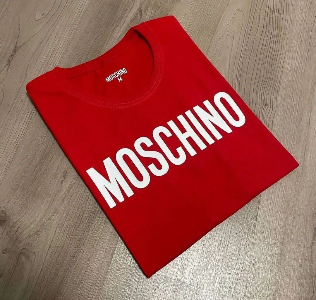 CAMISETA MOSCHINO LETRAS